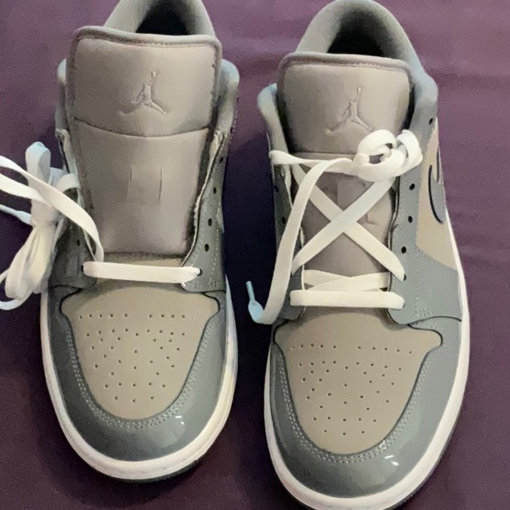 Jordan Gray and White Sneakers - Picture 4 of 4
